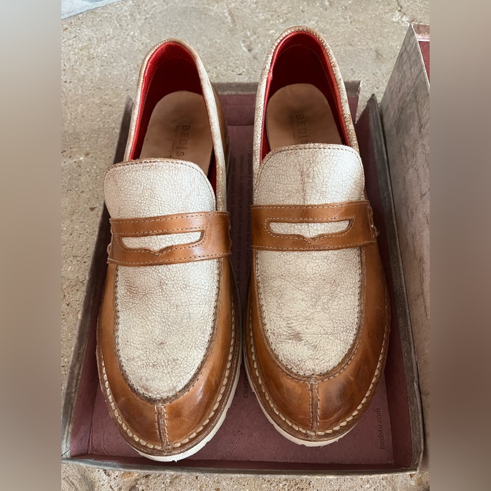 BED|STU Tan and Cream Women’s Reina III Loafers